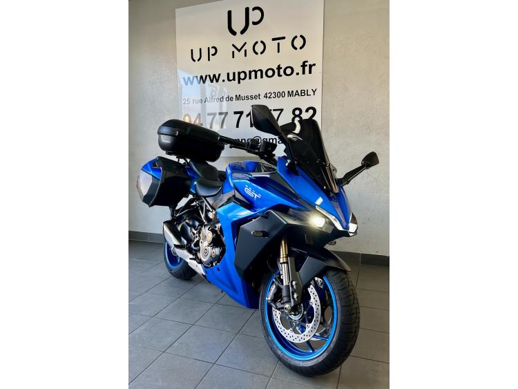 SUZUKI GSX-S 1000 GT équipé