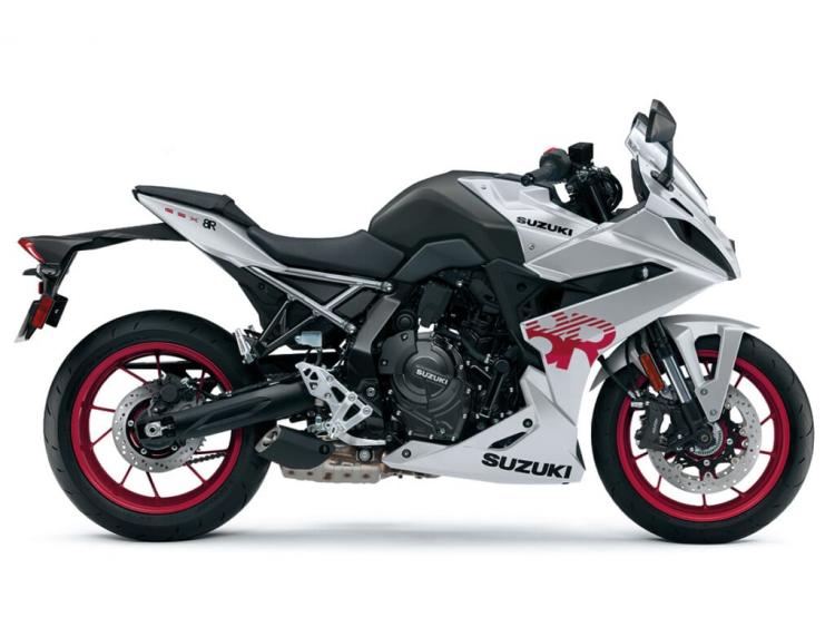 SUZUKI GSX 8 R