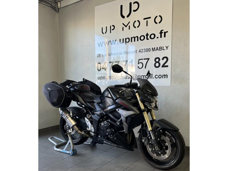 SUZUKI GSR 750 AVEC REVISION DES 24000 KM FAITE
